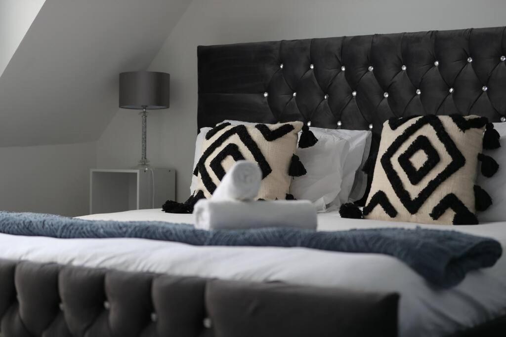 Two-Bedroom Apartment With Scenic Balcony View Shipley  Exteriér fotografie