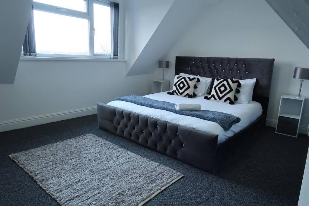 Two-Bedroom Apartment With Scenic Balcony View Shipley  Exteriér fotografie